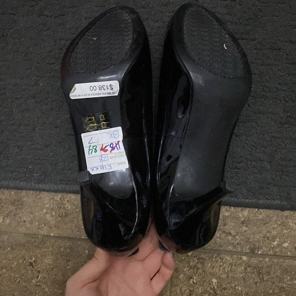 Michael Kors Black Heels - Picture 5 of 6